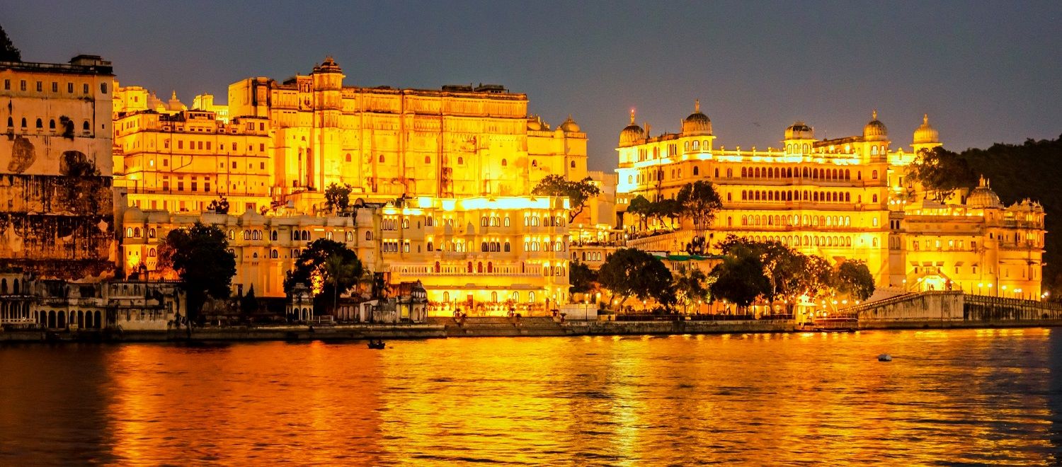 Volunteer & Visit Monuments of India